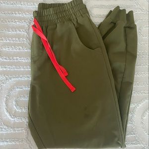 Hunter Green High-Waisted Medium Figs